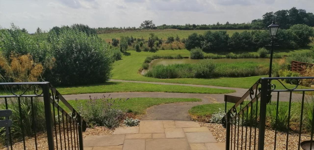 Fair Farm Hideaway Villa Waltham on the Wolds Exterior foto