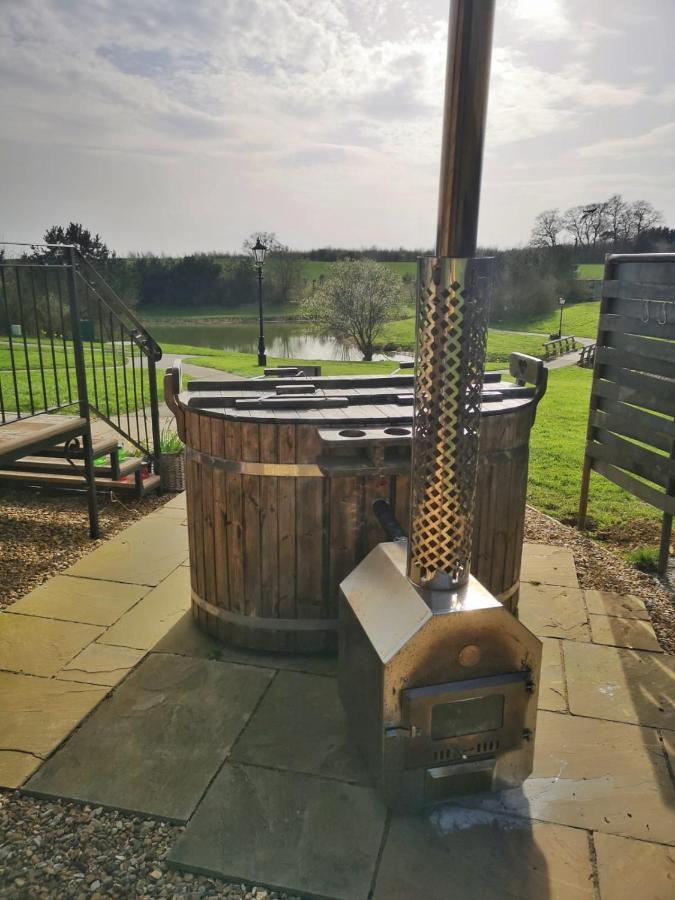 Fair Farm Hideaway Villa Waltham on the Wolds Exterior foto