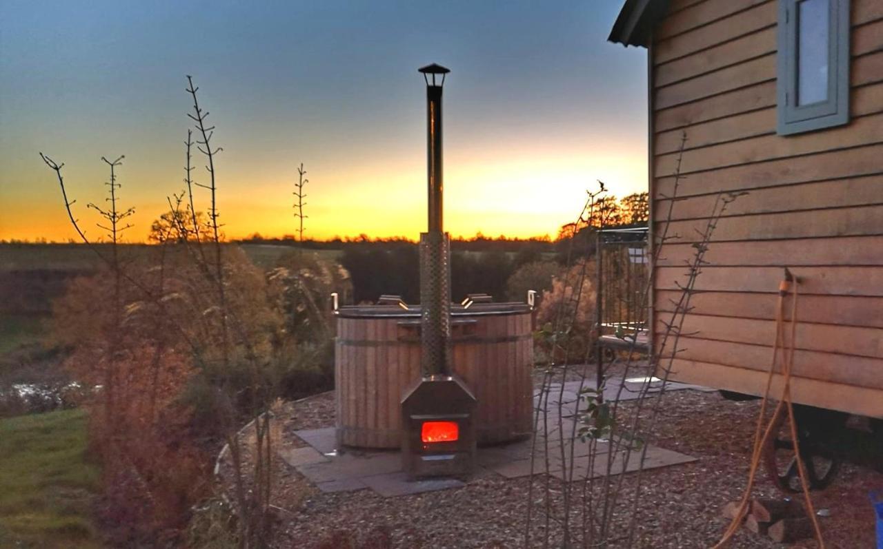 Fair Farm Hideaway Villa Waltham on the Wolds Exterior foto
